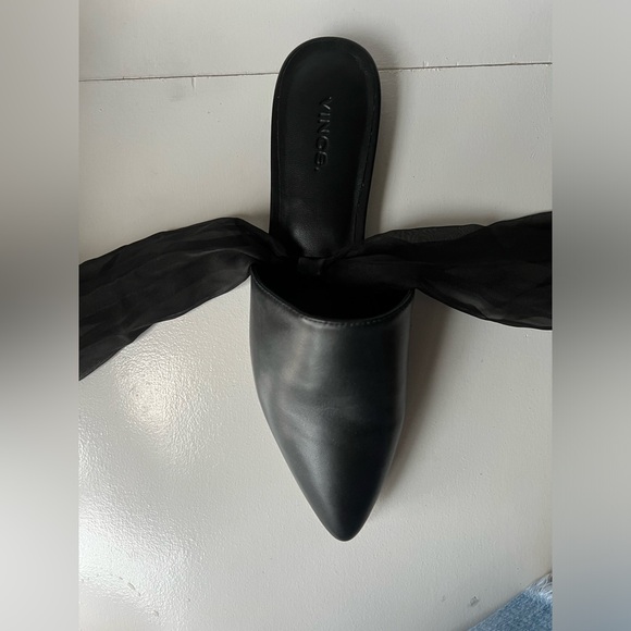 Vince Cruise Flats - Black - Worn Once - 7 - Picture 5 of 7